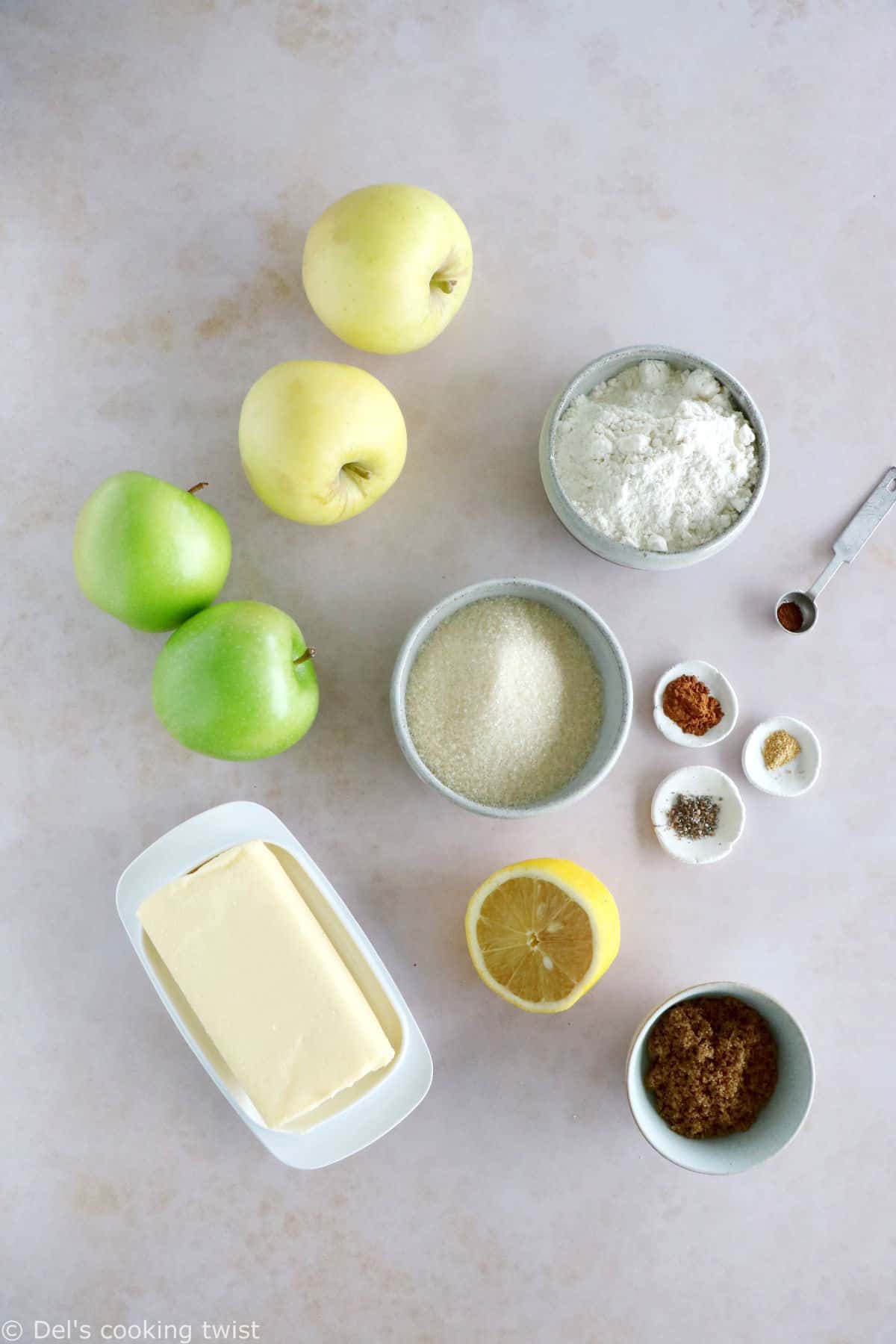 La Dutch apple pie aux épices chai est un dessert ultra gourmand qui reprend le principe de l'apple pie américaine mais qui est encore plus simple à réaliser.