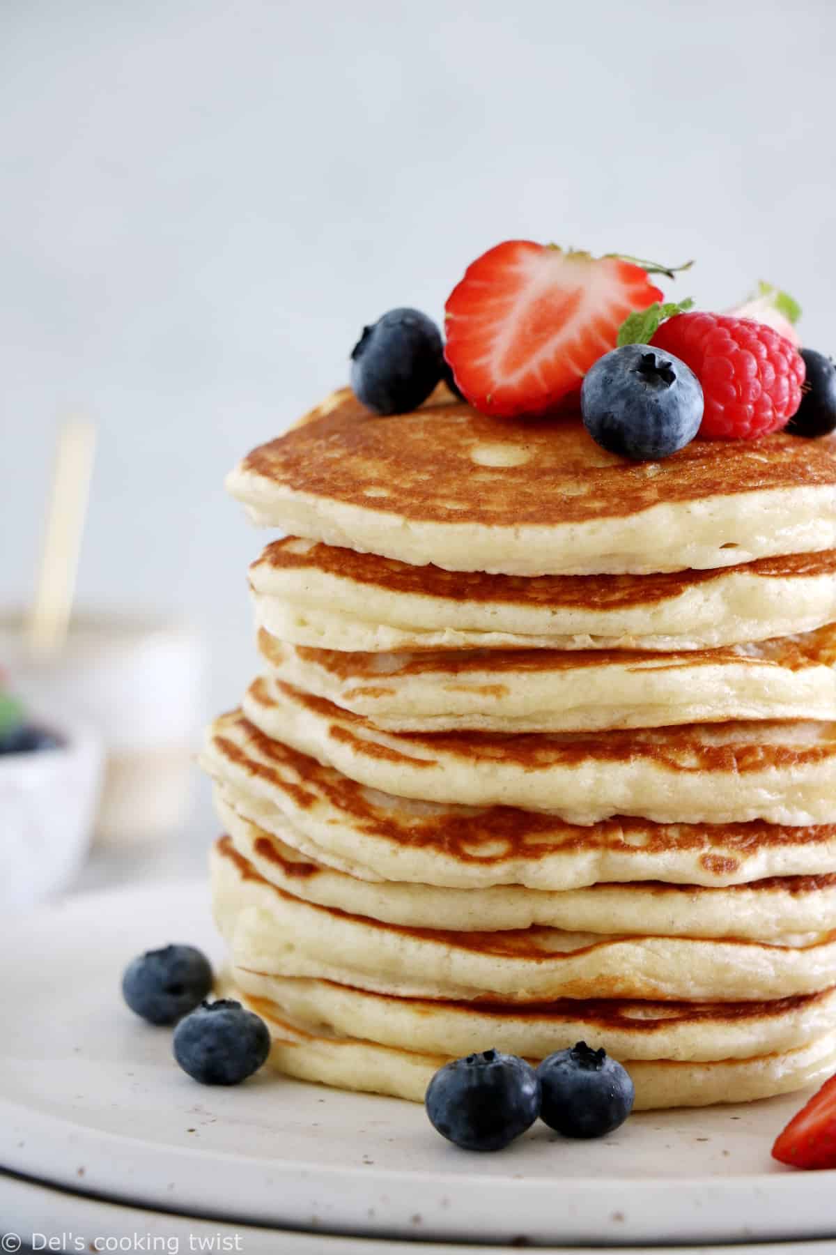 Easy Fluffy American Pancakes - Del's cooking twist