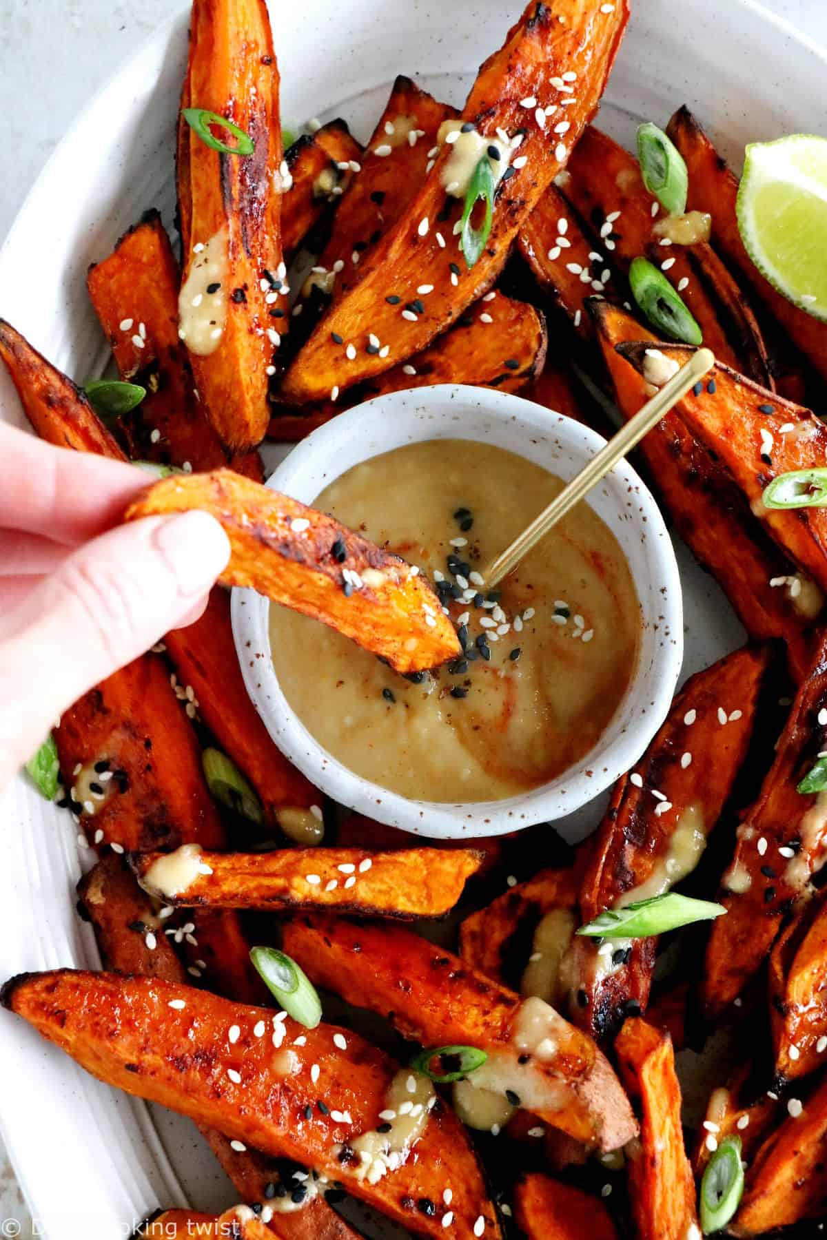 These miso roasted sweet potatoes are super crispy, spicy, sweet, and served with an incredible Japanese-inspired miso sauce, loaded with umami flavors.