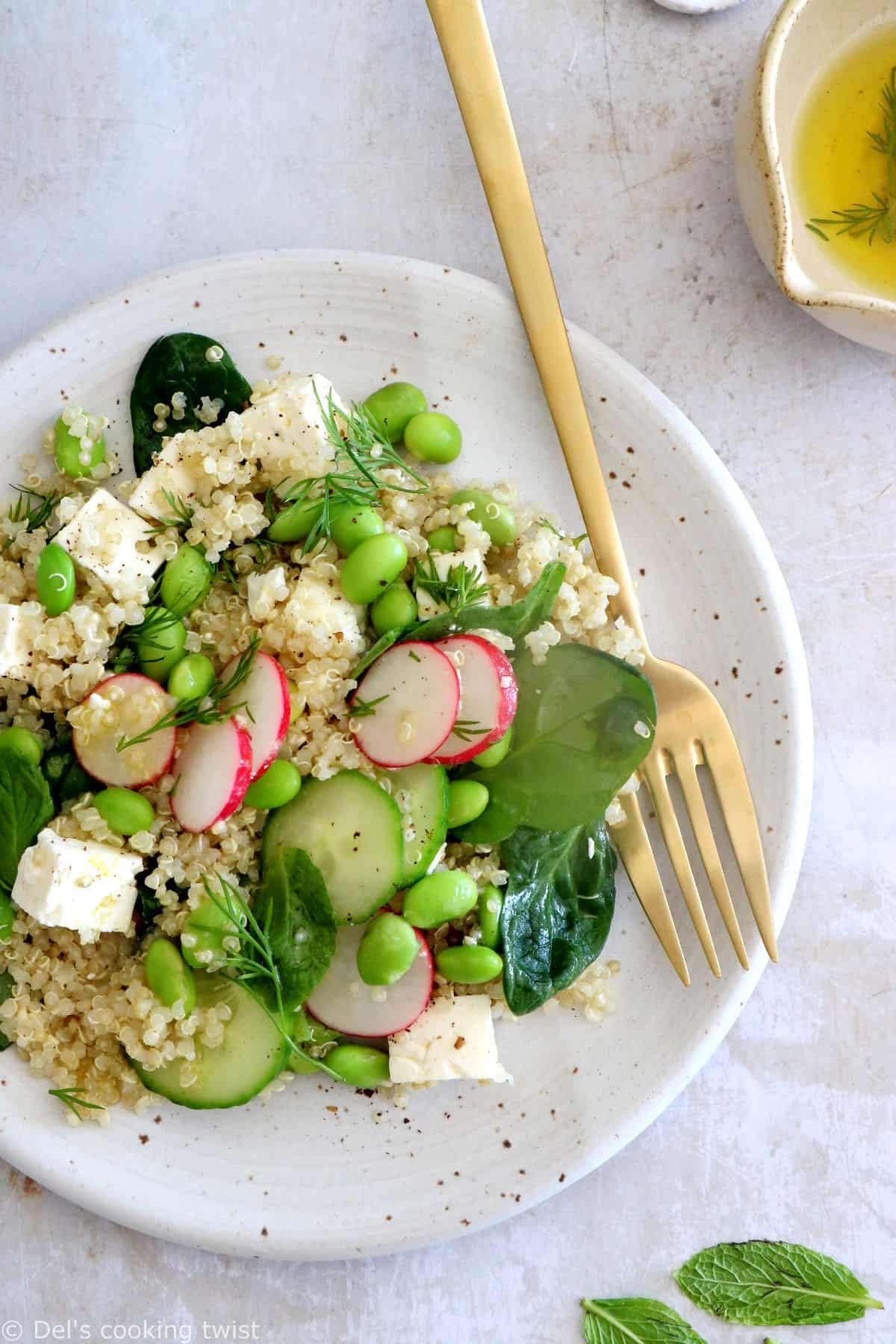 This easy cucumber feta quinoa salad with lemon dill dressing is refreshing, crisp and delicious