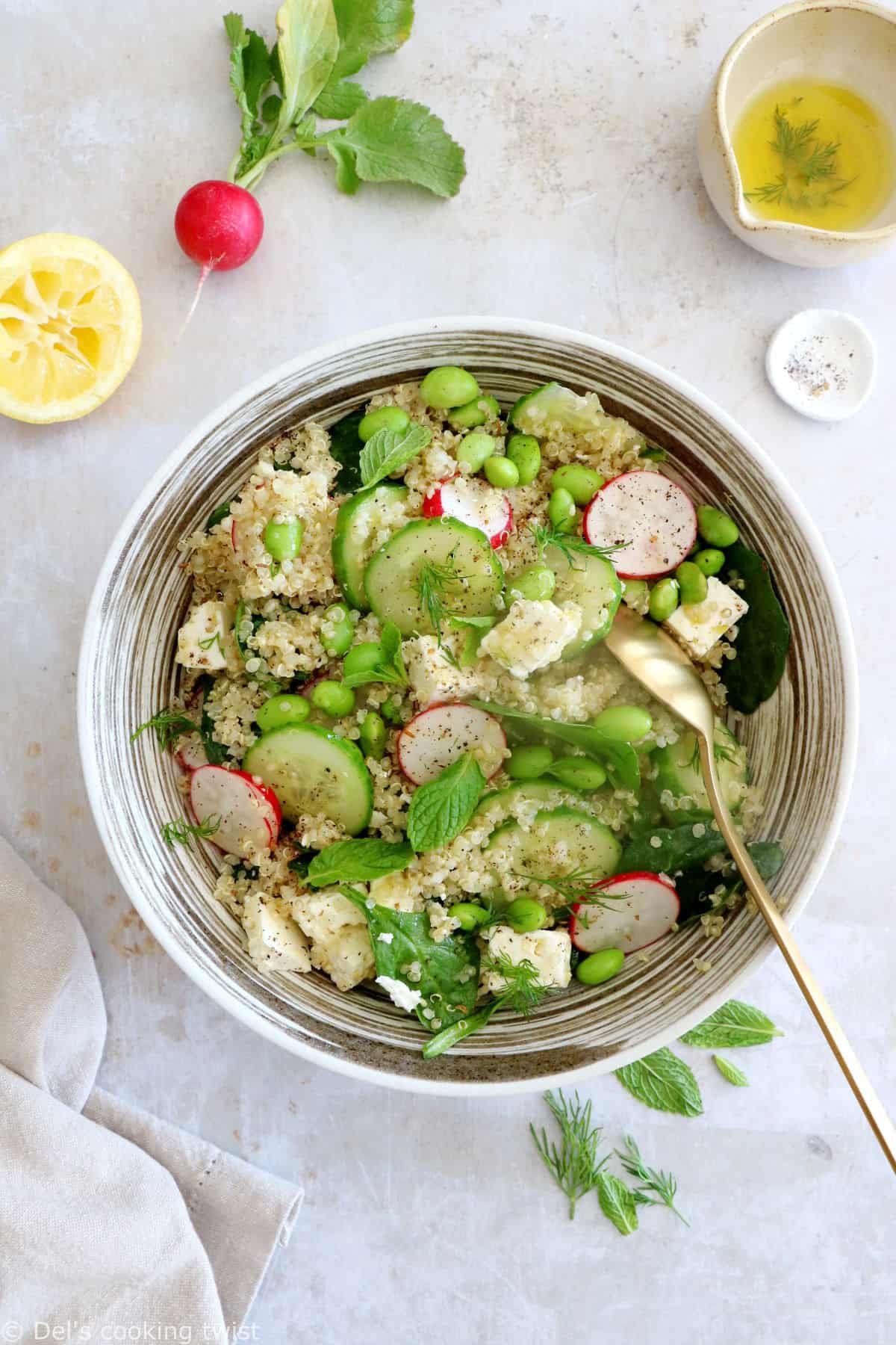 This easy cucumber feta quinoa salad with lemon dill dressing is refreshing, crisp and delicious