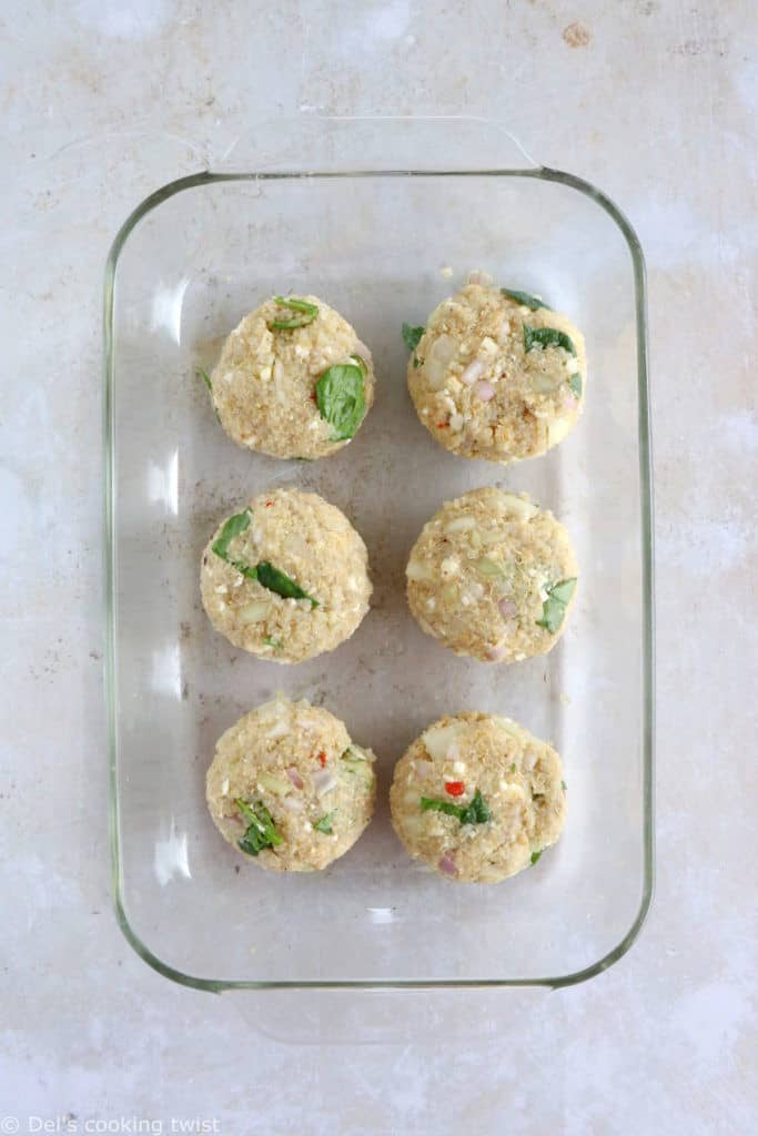 Spinach and feta quinoa patties are vegetarian, nutritious, and a great meatless option everyone loves. Serve with the lemon yogurt dip!