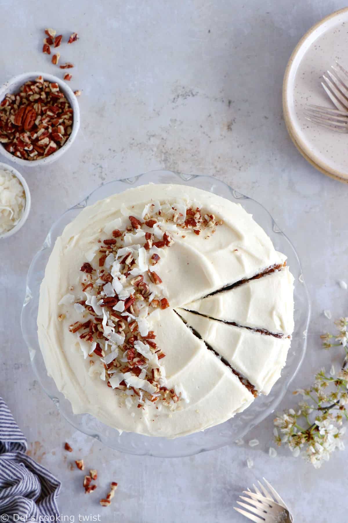 This carrot cake with pineapple and coconut is sweet and refreshing, flavored with delicious spices, with an ultra moist and tender texture.