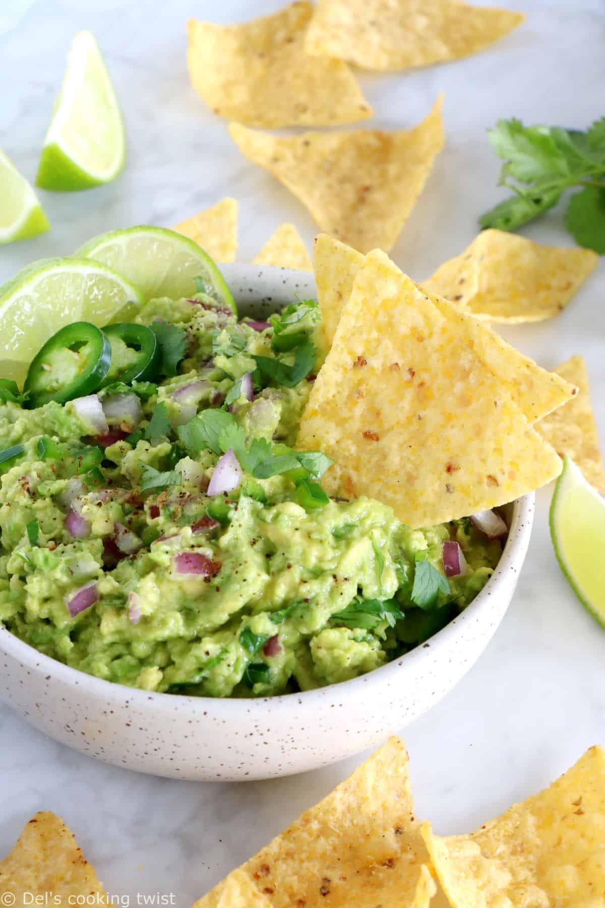 This is hands down the best guacamole recipe out there. Easy to make, with just 6 ingredients, this authentic guacamole is perfectly creamy, loaded with refreshing flavors, and always a hit at parties.