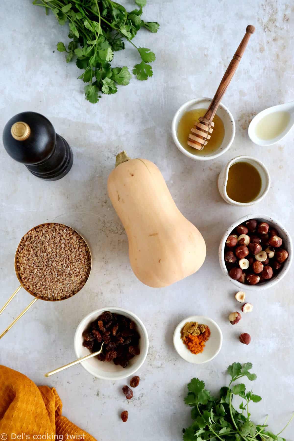 Le taboulé de courge butternut est un taboulé d'automne rapide à préparer et riche en saveurs douces et épicées.