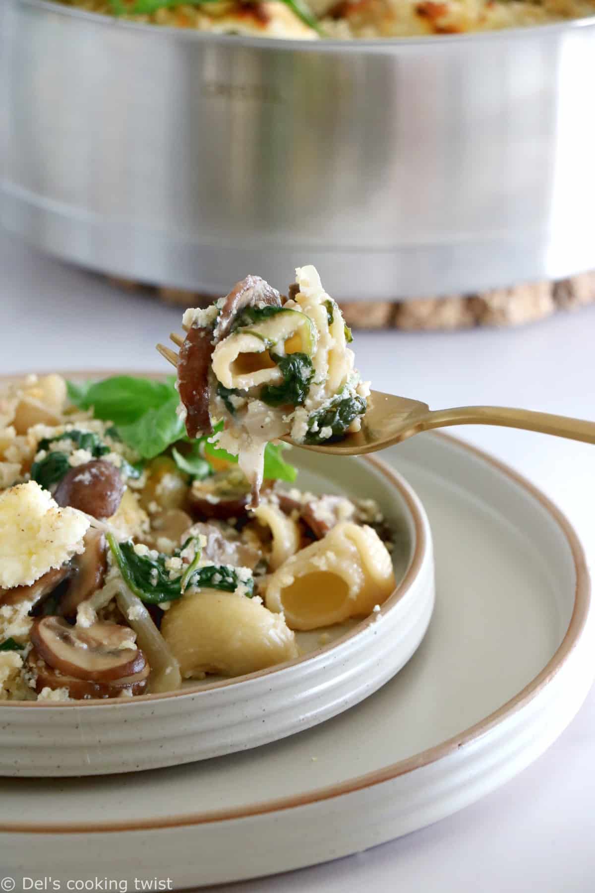 This creamy mushroom pasta bake is a cozy vegetarian comforting casserole, just perfect for a cozy weeknight dinner.