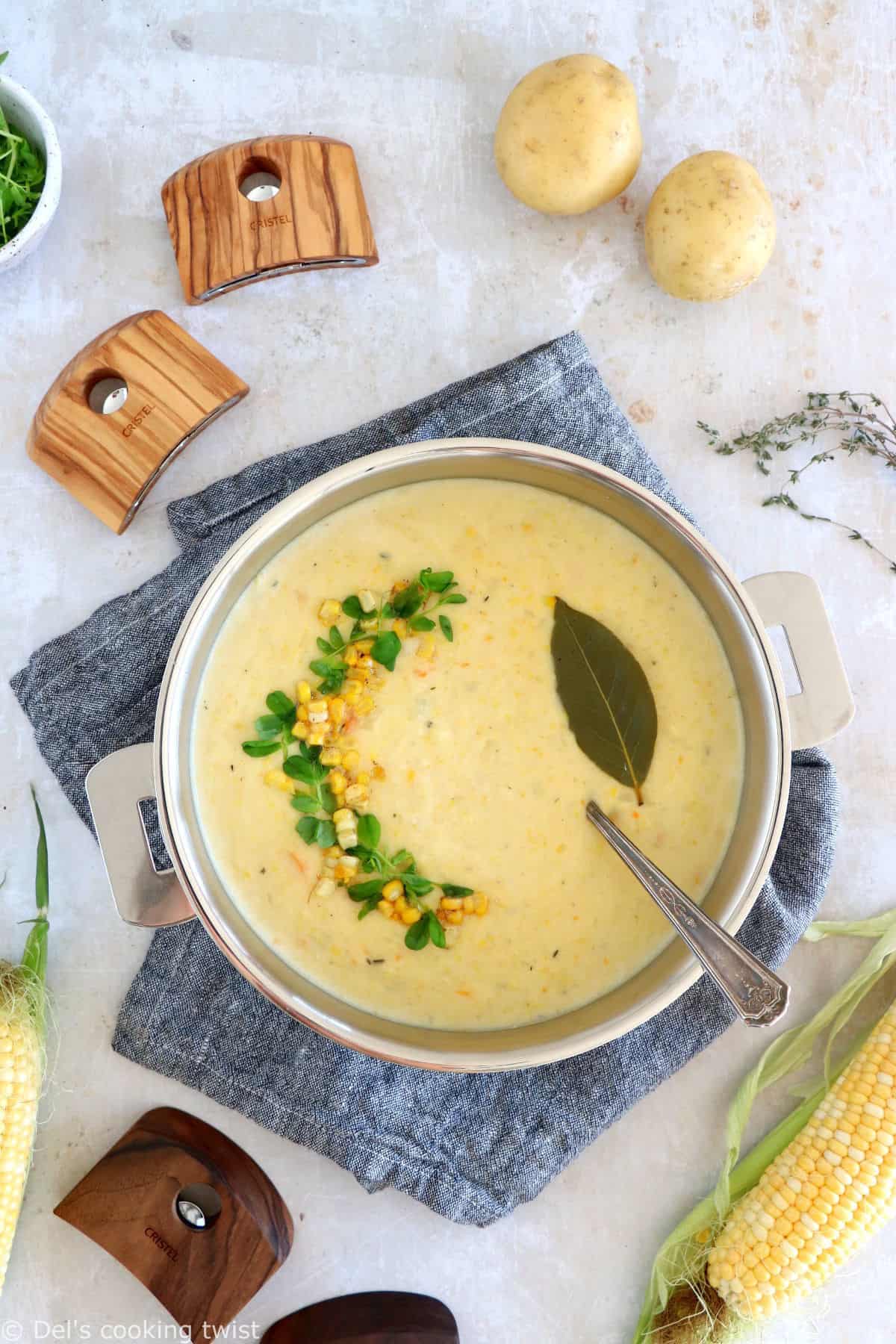 Vegetarian corn chowder is a rich, creamy, and hearty soup, prepared with fresh sweet corn and potatoes.