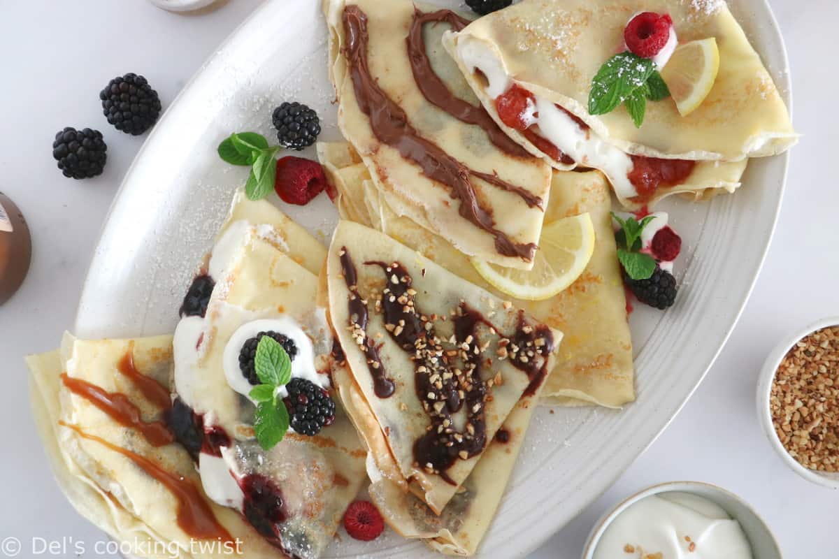 Découvrez mes garnitures préférées pour crêpes sucrées. Des classiques qui plaisent à tous, allant de la crêpe sucre-citron à la crêpe à la pâte à tartiner.