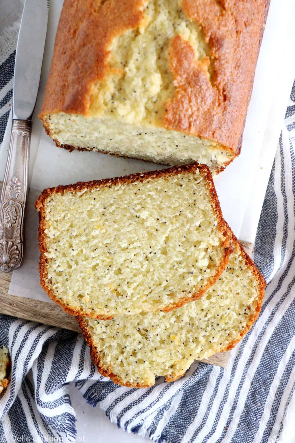 Orange poppy seed yogurt loaf is light, perfectly moist, and loaded with zesty flavors. Quick and easy to make, it's the perfect loaf for an afternoon tea!