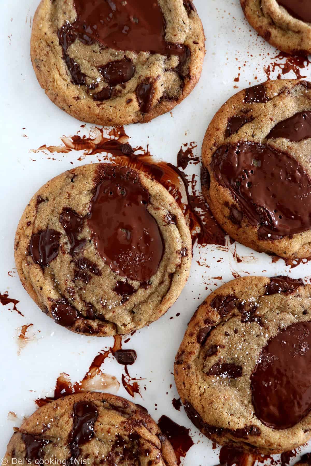 Espresso brown butter chocolate chunk cookies are buttery, chewy and slightly crispy, oozing with chocolate and intense espresso flavors.