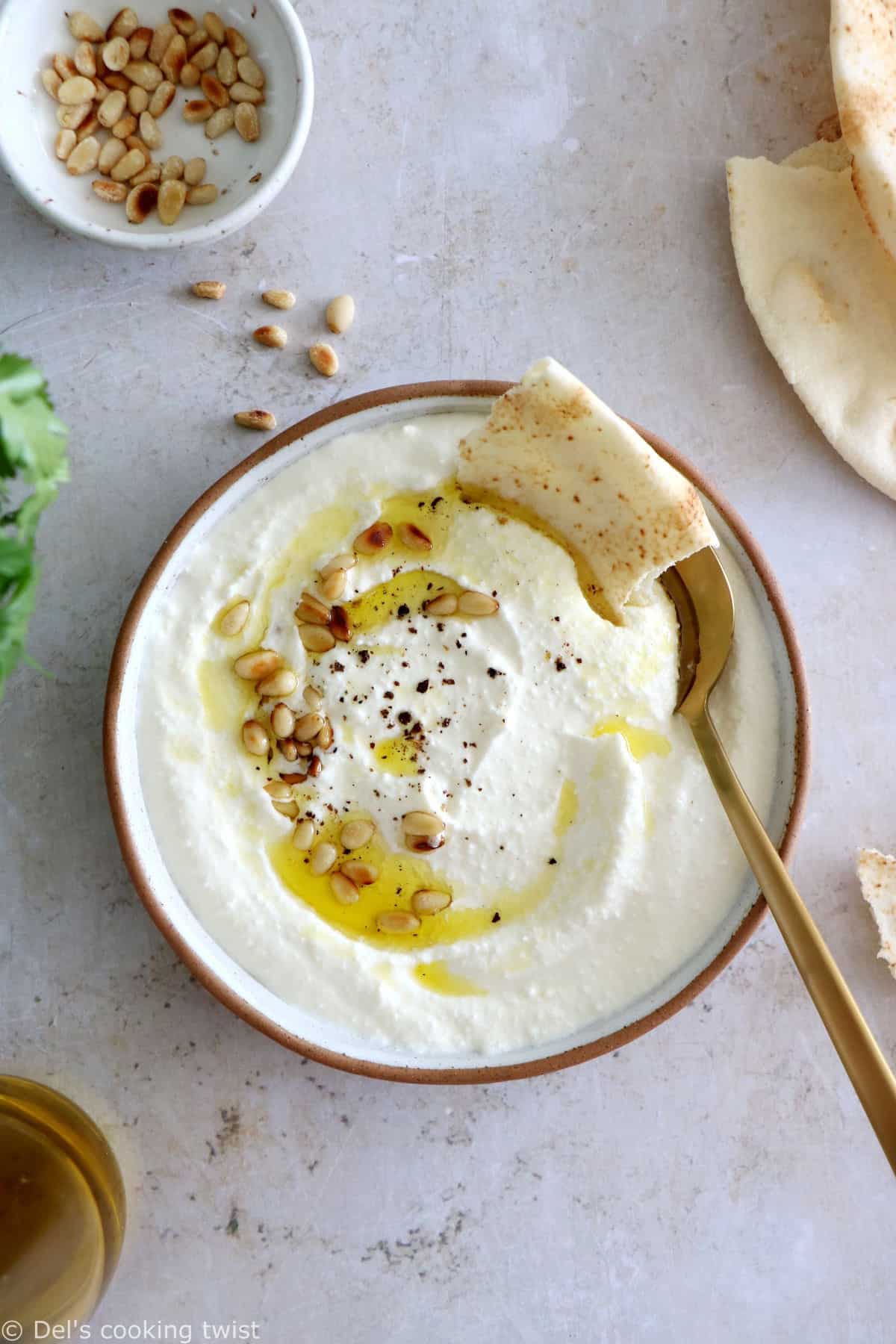 Whipped feta dip is a creamy and refreshing cheese dip. Ready in 5 minutes, it's an easy appetizer to serve with pita chips, raw vegetables or other toppings of choice.