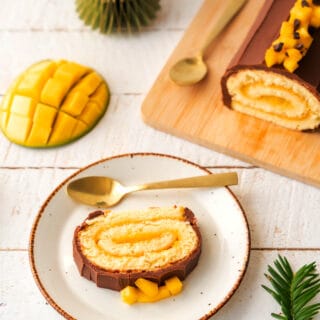 This chocolate mango yule log will bring some subtle exotic flavors to your traditional Christmas dessert.