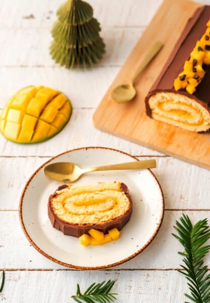 This chocolate mango yule log will bring some subtle exotic flavors to your traditional Christmas dessert.