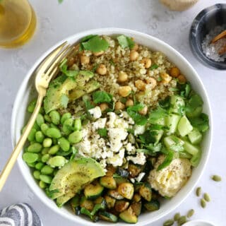 Green goddess quinoa salad is loaded with quinoa, green vegetables and protein. Quick and easy to assemble, healthy and nutritious.