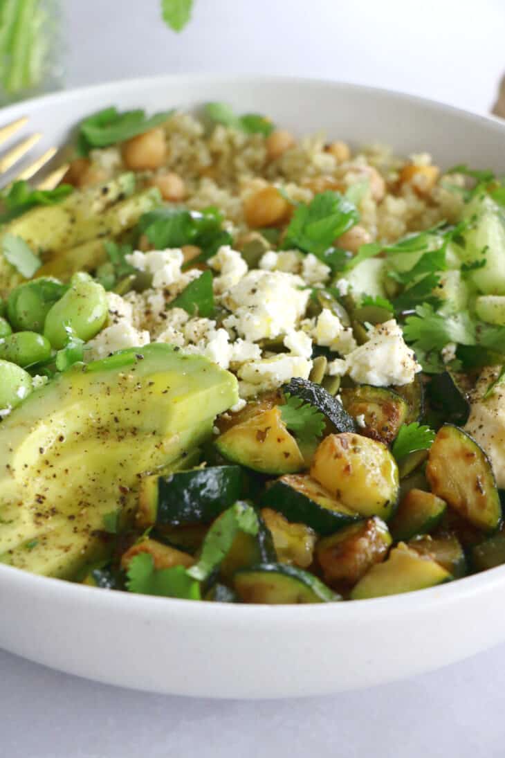 Green goddess quinoa salad is loaded with quinoa, green vegetables and protein. Quick and easy to assemble, healthy and nutritious.