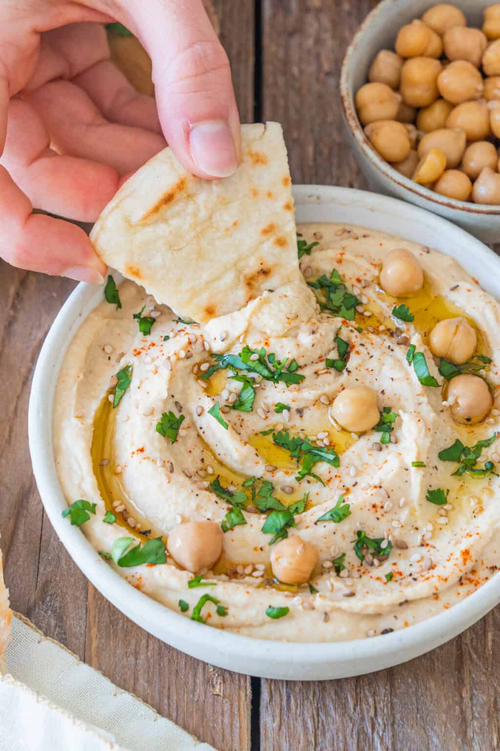 Roasted Garlic Hummus Del's cooking twist