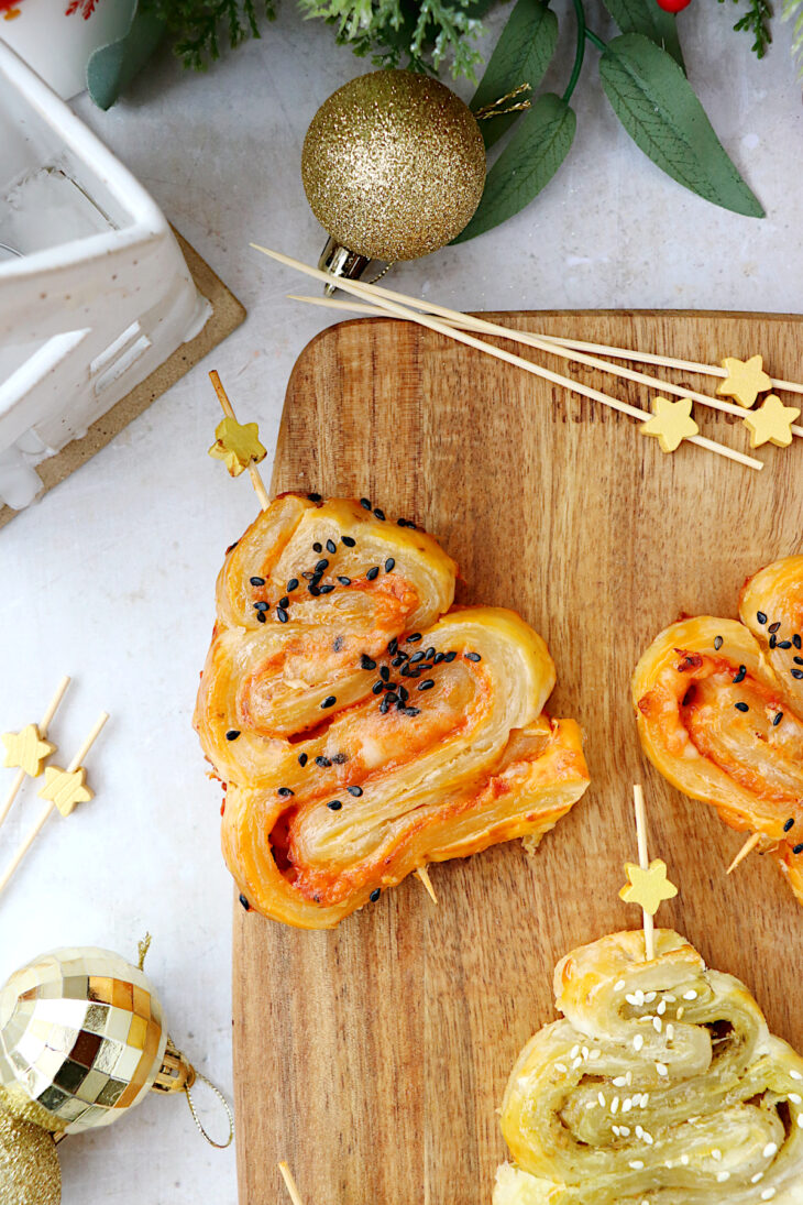 Les sapins pizzas pour enfants sont une idée de recette ludique, facile à préparer et très sympa pour Noël et les fêtes de fin d'année.