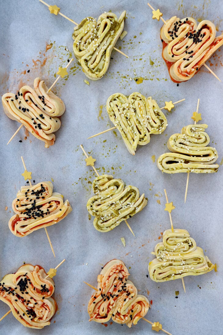 Les sapins pizzas pour enfants sont une idée de recette ludique, facile à préparer et très sympa pour Noël et les fêtes de fin d'année.