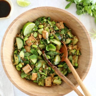 This tofu crispy rice salad makes a fantastic quick midweek meal. Vegan and gluten-free, this plant-powered salad is also very satisfying.