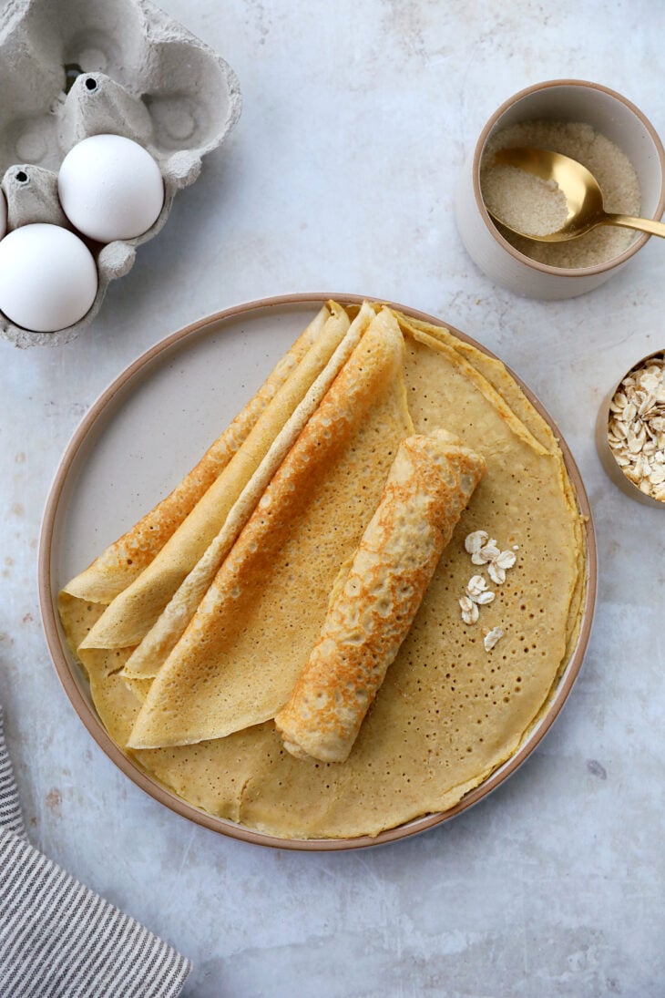 Oat crepes are prepared with oats, which makes them nutritious, fiber-rich, and easy to adapt in a gluten-free and dairy-free version.